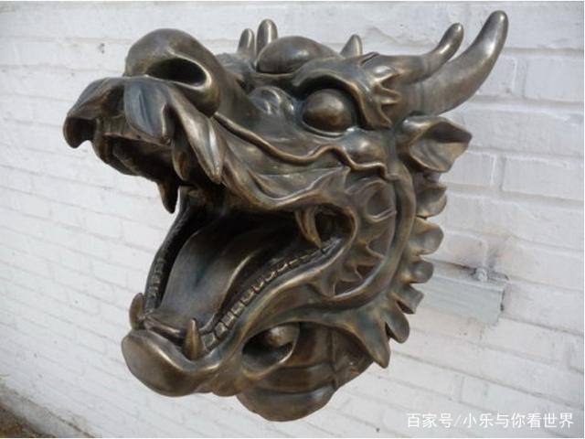 圓明園龍首現(xiàn)身法國(guó)，2400萬被華人買下，真假難辨。