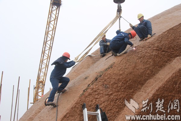 現(xiàn)全球最大關(guān)公青銅雕像，目測(cè)宇達(dá)施工（圖）