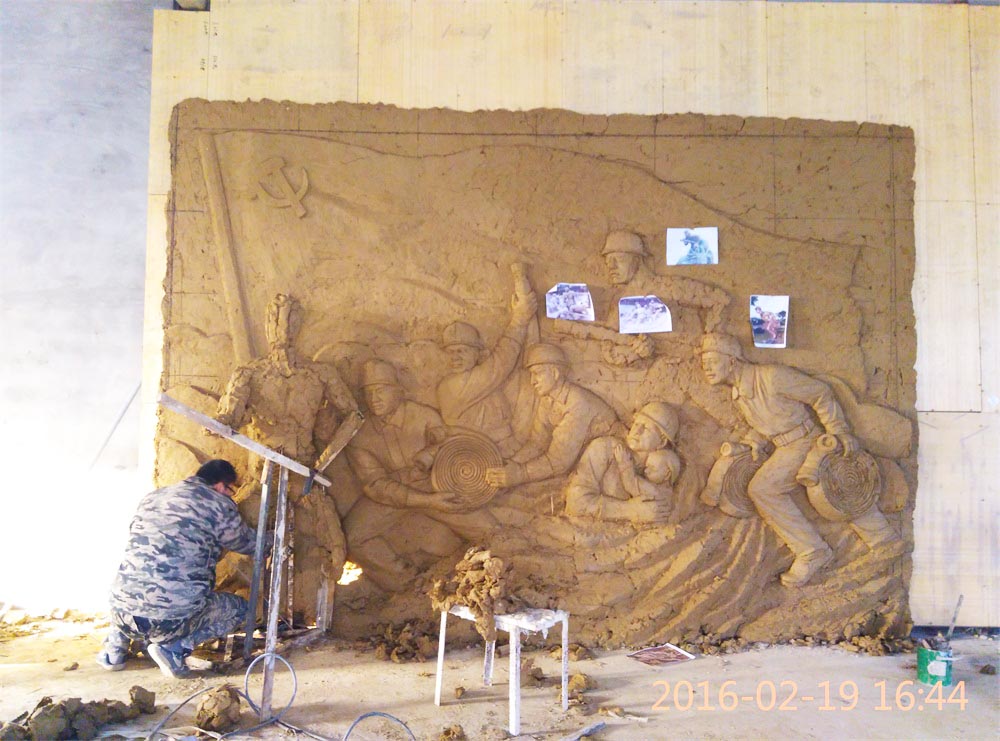 工程公告：消防題材玻璃鋼浮雕泥塑即將完工。