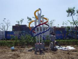 hj1718 不銹鋼雕塑-針線之魅_青島國(guó)際服裝城不銹鋼雕塑、石雕、玻璃鋼雕塑_濱州宏景雕塑有限公司