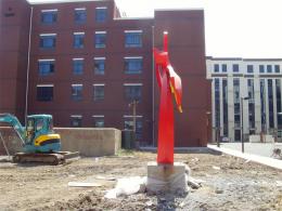 hj1723 不銹鋼雕塑—凌空之剪_青島國際服裝城不銹鋼雕塑、石雕、玻璃鋼雕塑_濱州宏景雕塑有限公司